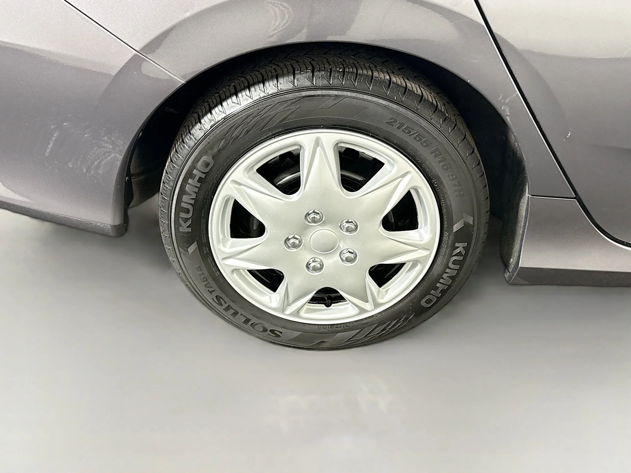 Used 2018 Modern Steel Metallic Honda LX image 28