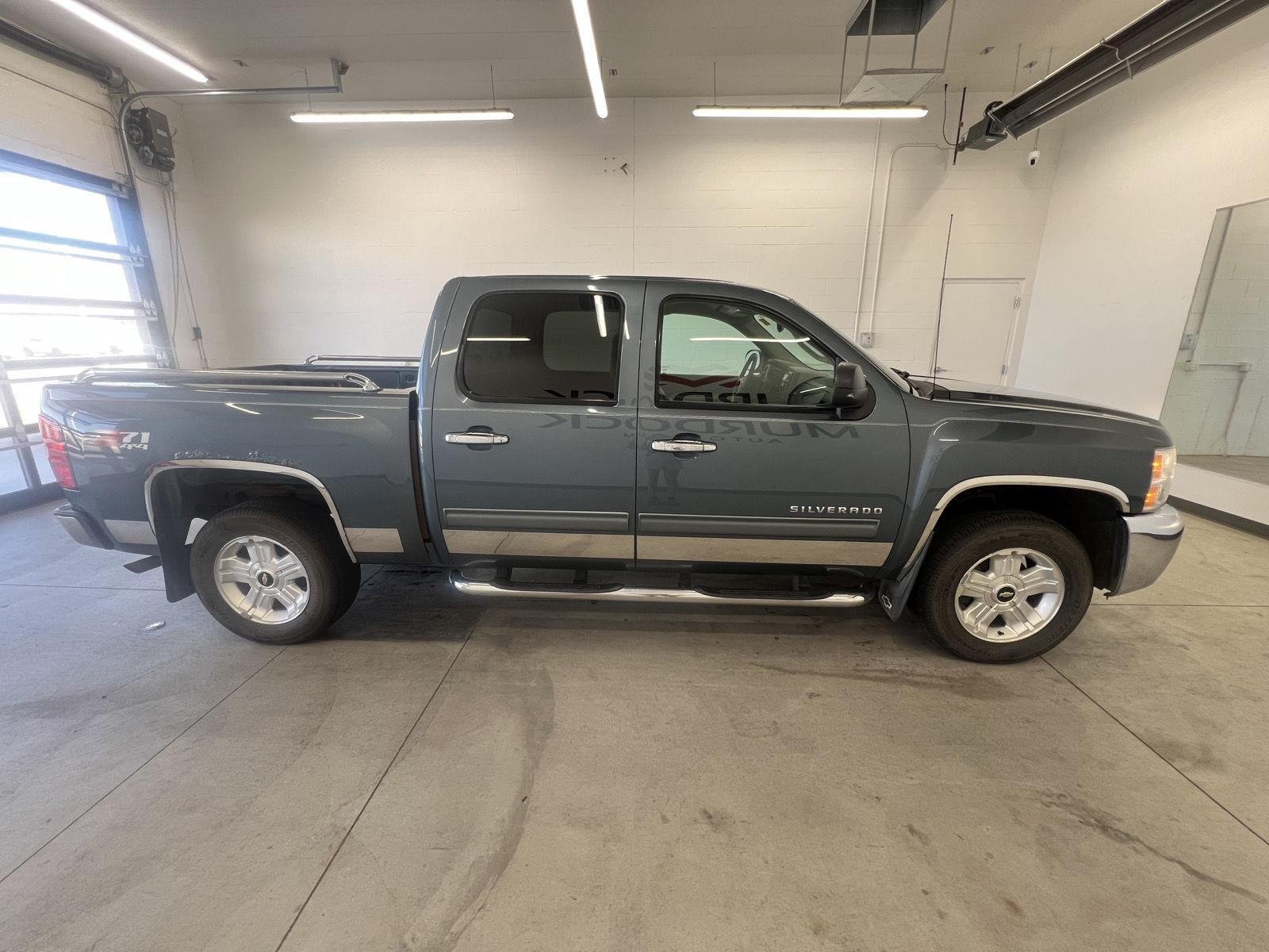 Used 2013 Blue Granite Metallic Chevrolet LT image 14