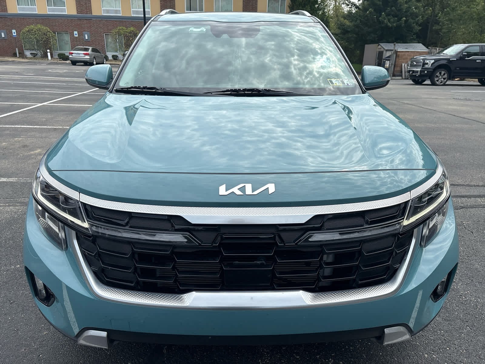 Used 2024 Pluton Blue Kia SX image 8
