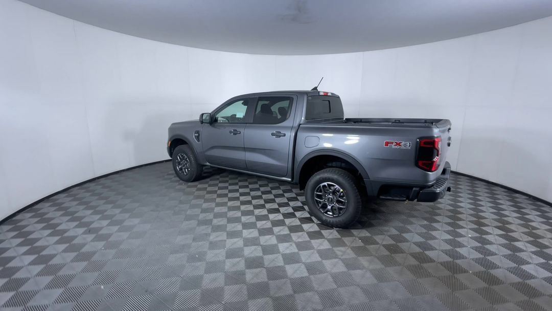 New 2025 Carbonized Gray Metallic Ford XLT image 7