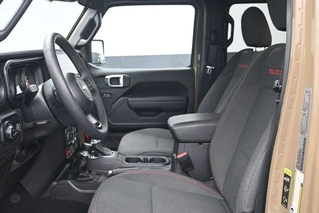 Certified Used 2025 41 Jeep Rubicon image 6