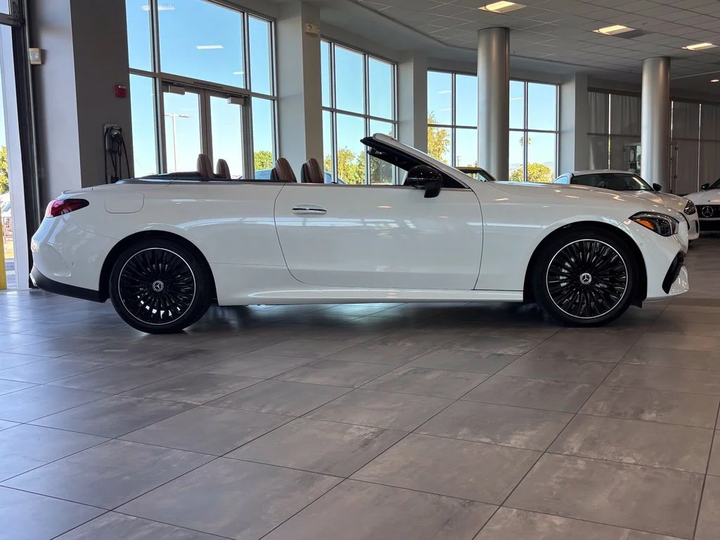 New 2027 White Mercedes-Benz CLE 300 image 2