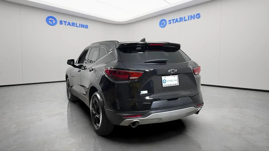 Used 2023 Black Chevrolet 3LT image 7