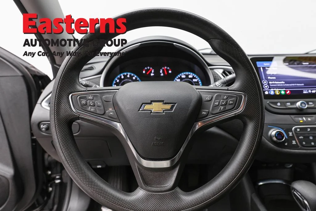 Used 2025 Black Chevrolet LT image 10