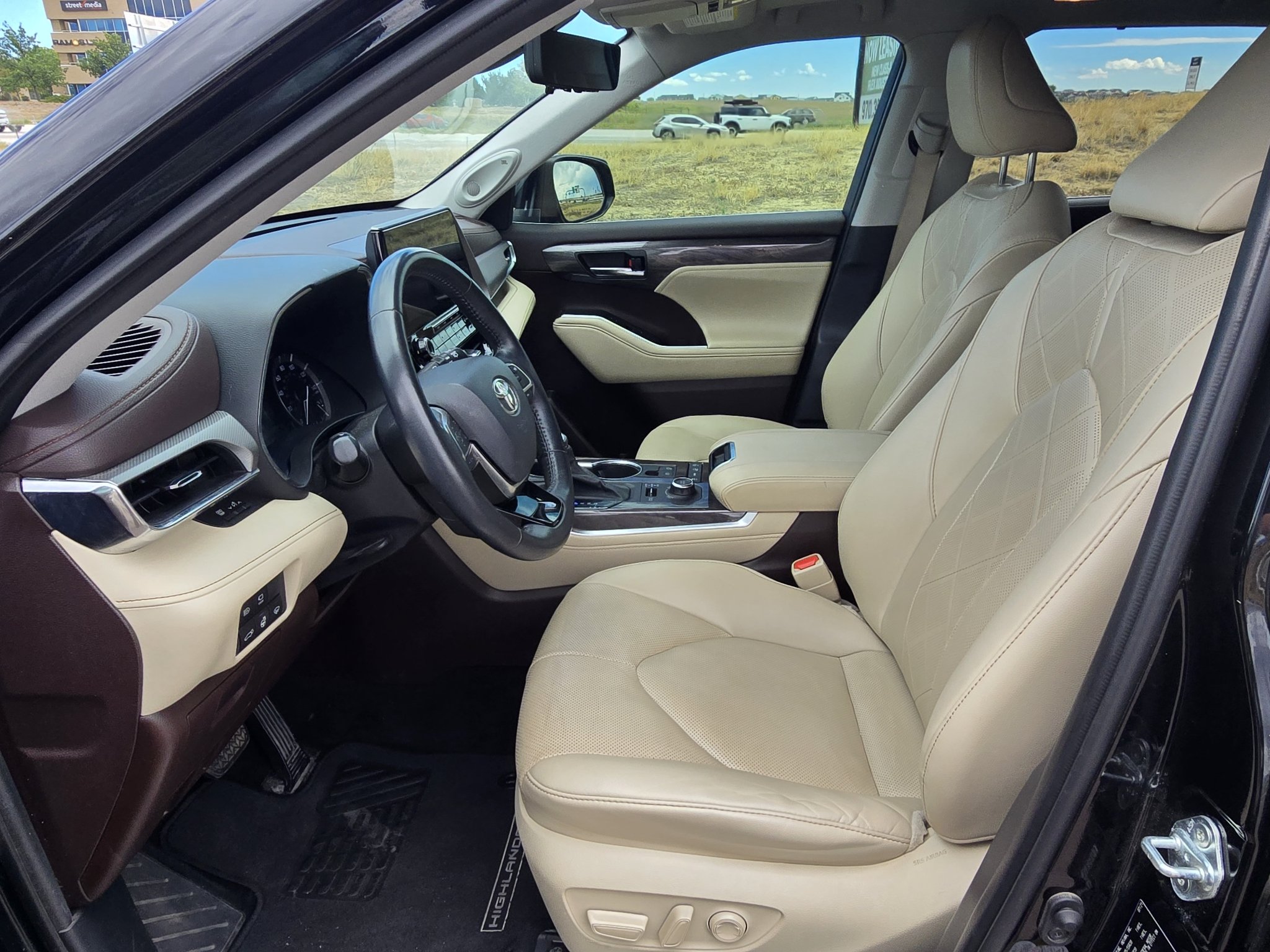 Used 2021 Midnight Black Metallic Toyota Platinum image 12