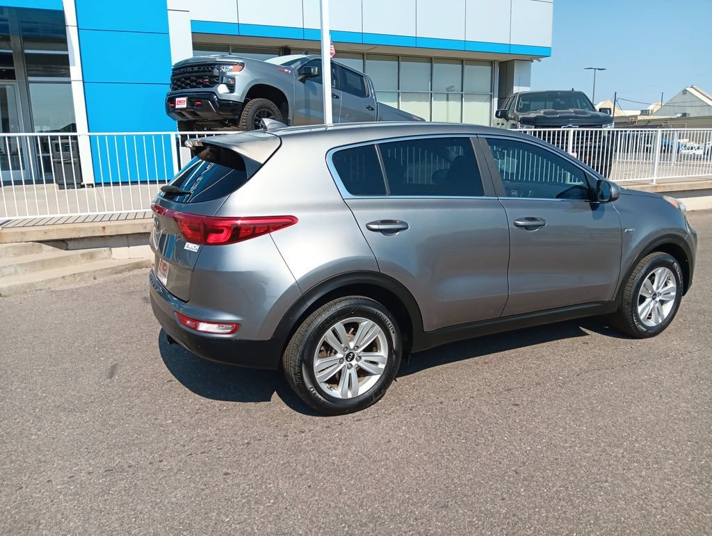 Used 2017 Mineral Silver Kia LX image 5