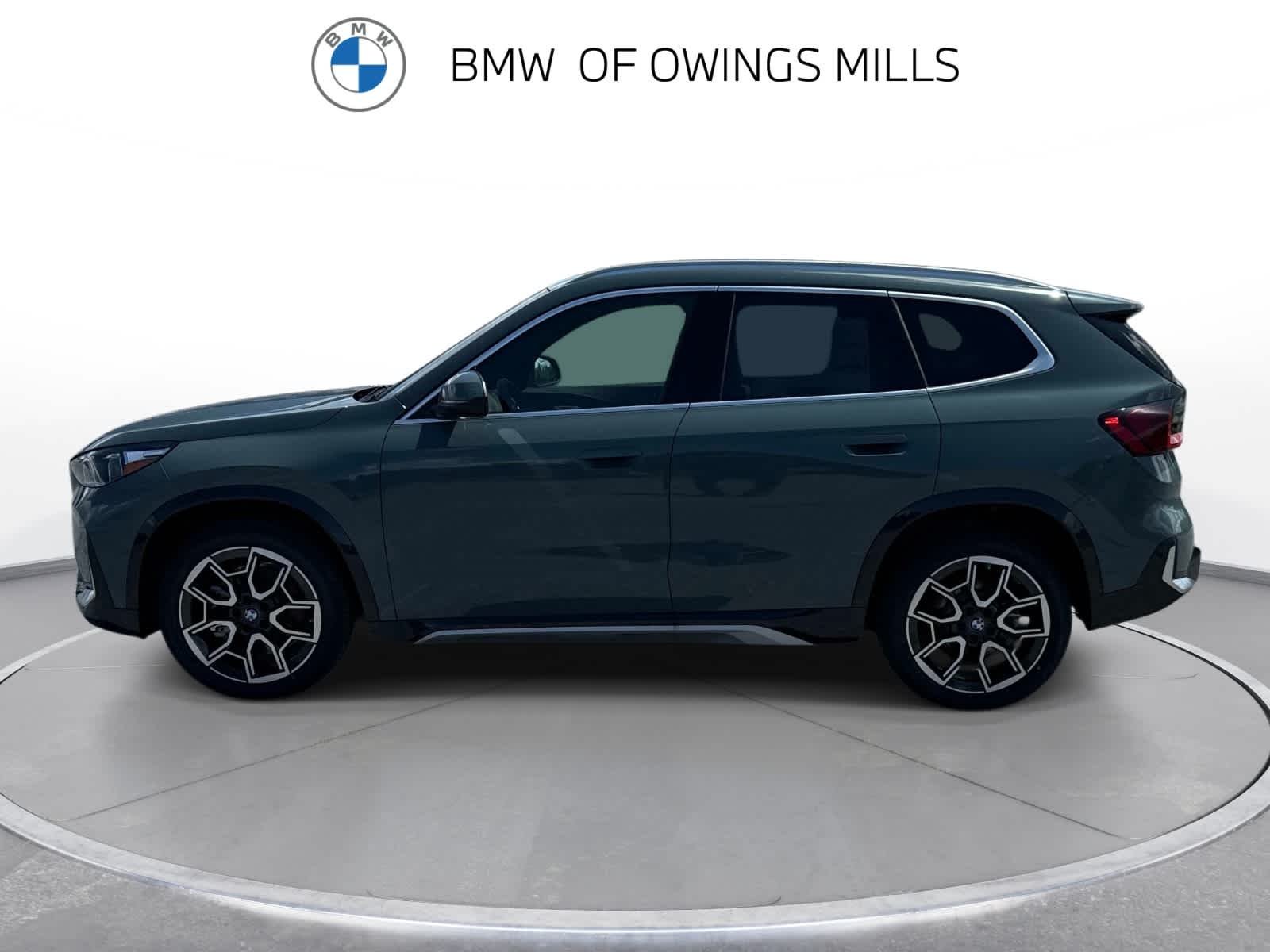 New 2026 Cape York Green Metallic BMW xDrive28i image 5