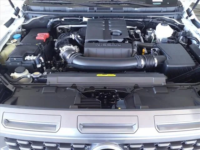 New 2025 Glacier White Nissan Crew Cab SV image 20