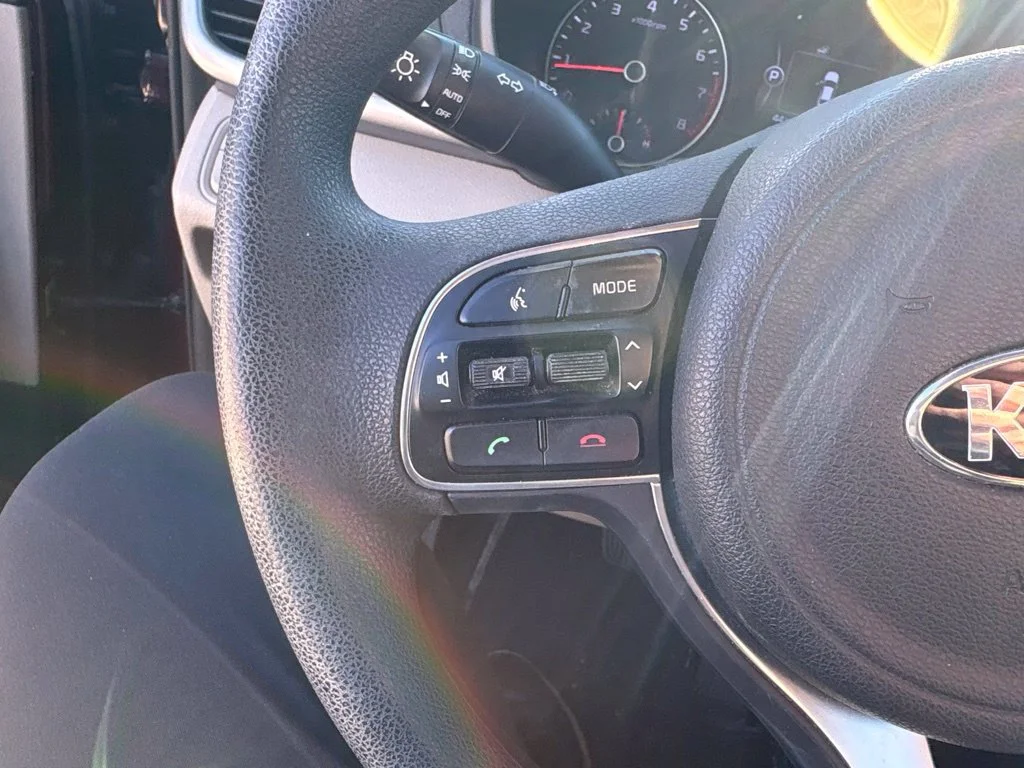Used 2017 Purple Kia LX image 17