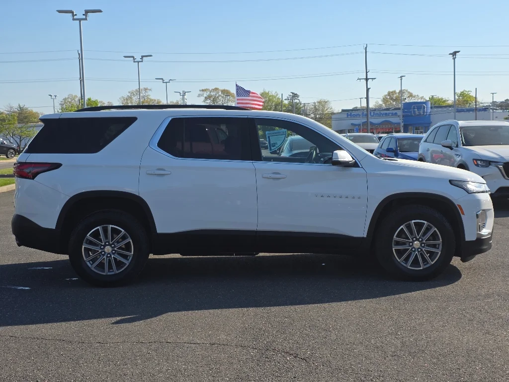 Used 2023 Summit White Chevrolet LT image 18