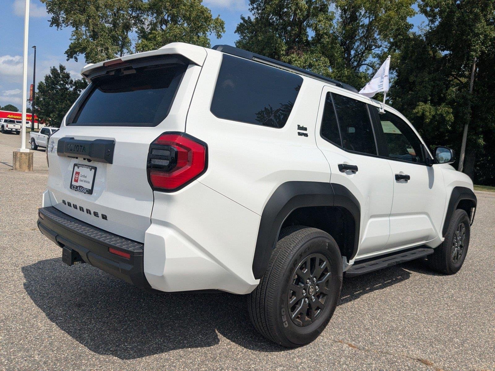 Certified Used 2025 Ice Cap Toyota SR5 image 4