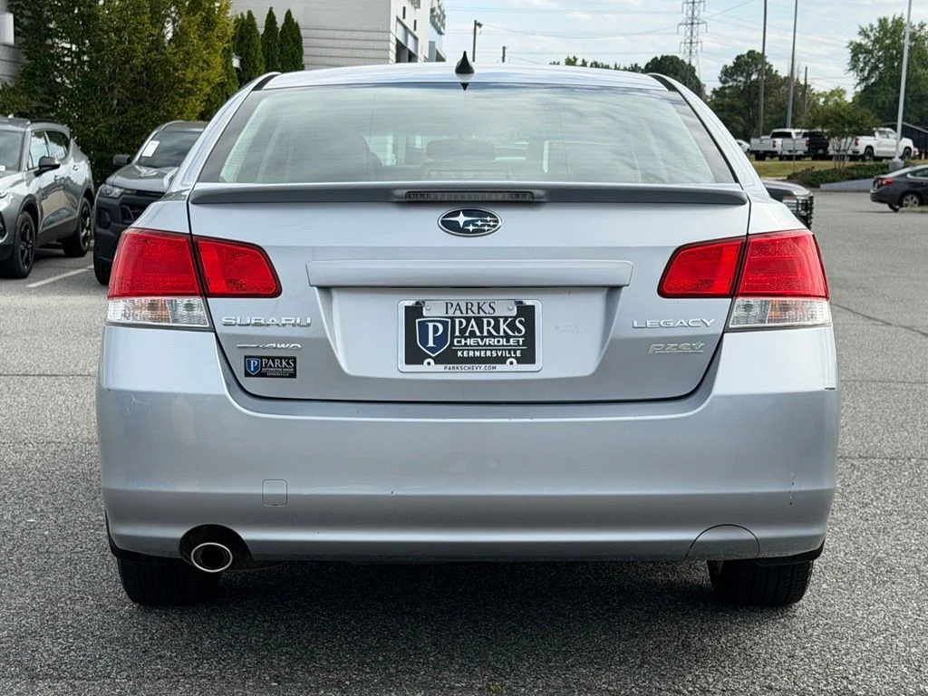 Used 2012 Silver Subaru 2.5i image 36