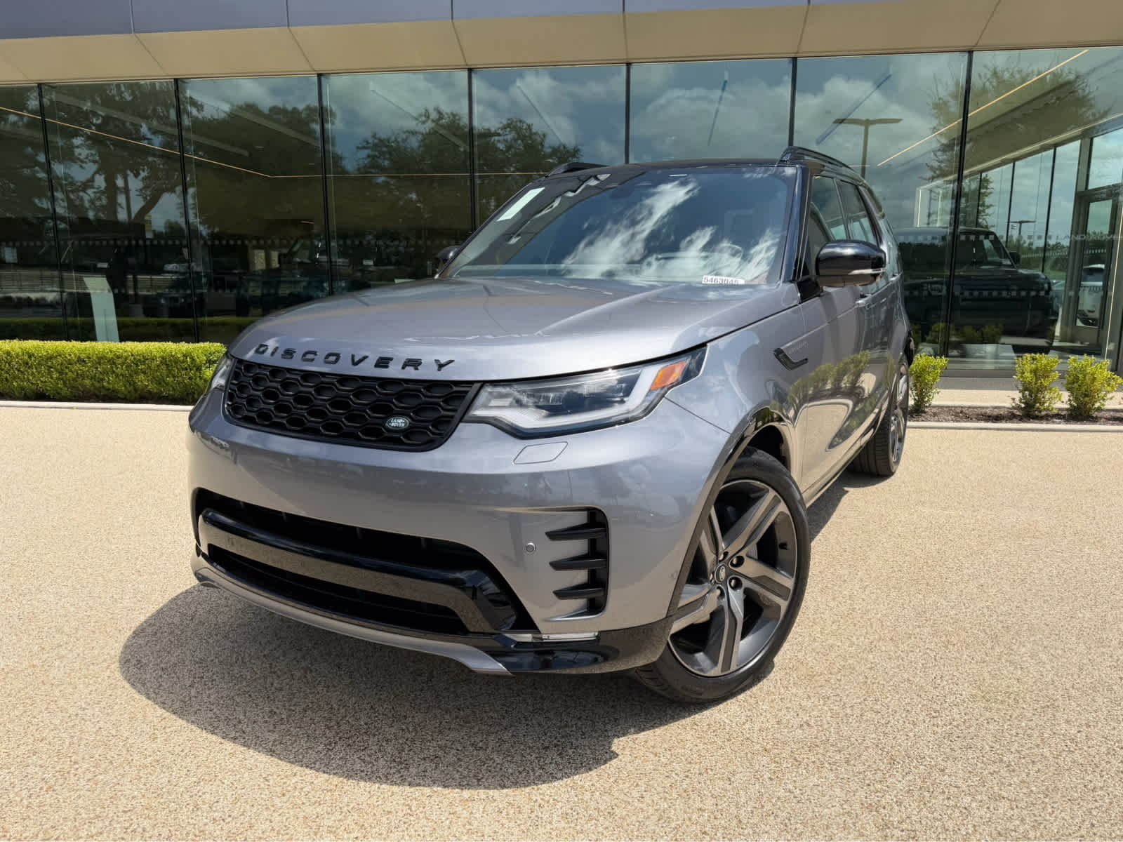 2026 Land Rover Discovery Dynamic SE