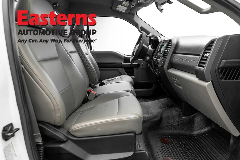 Used 2017 White Ford XL image 21