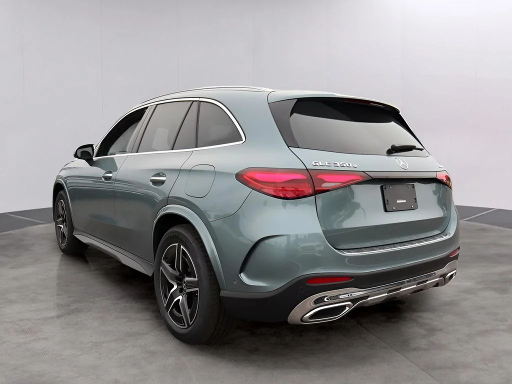 Used 2026 Verde Silver Metallic Mercedes-Benz GLC 350e image 4