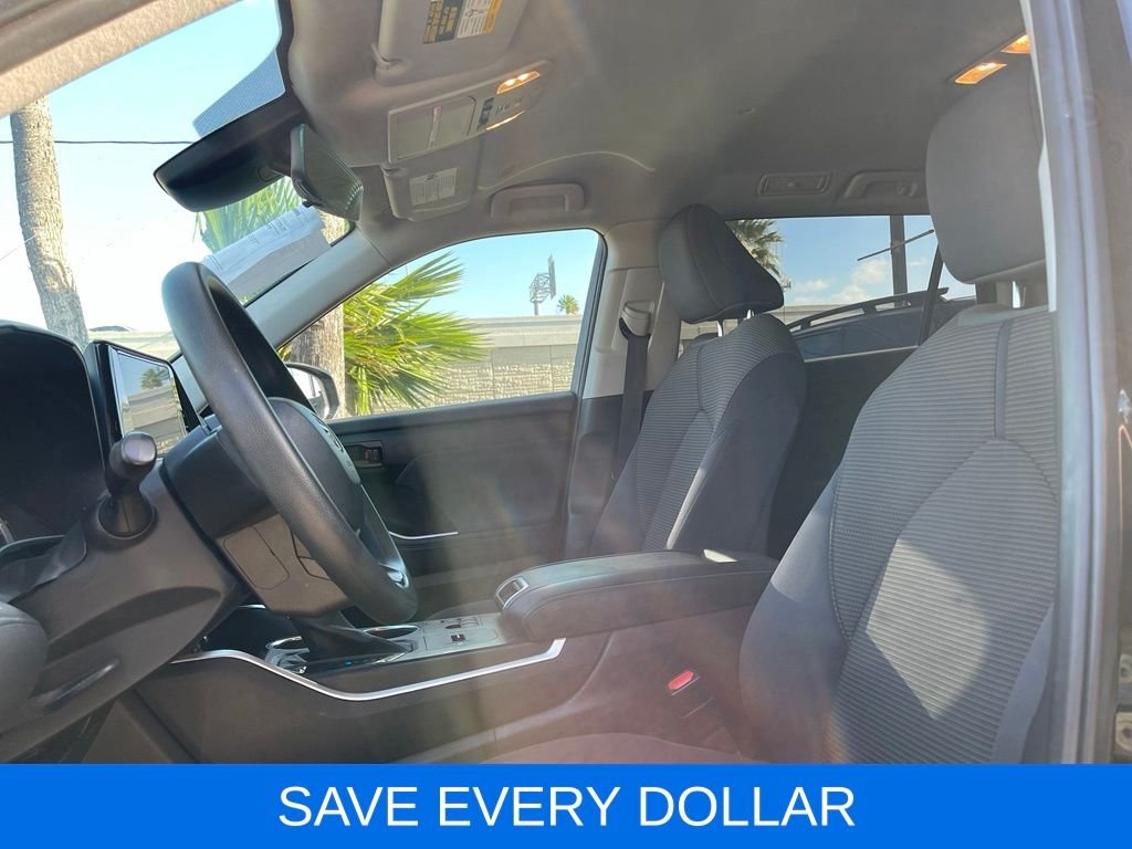 Used 2023 Black Toyota L image 13