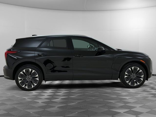 Used 2024 Chevrolet Blazer EV LT with VIN 3GNKDBRJ1RS103901 for sale in Urbandale, IA