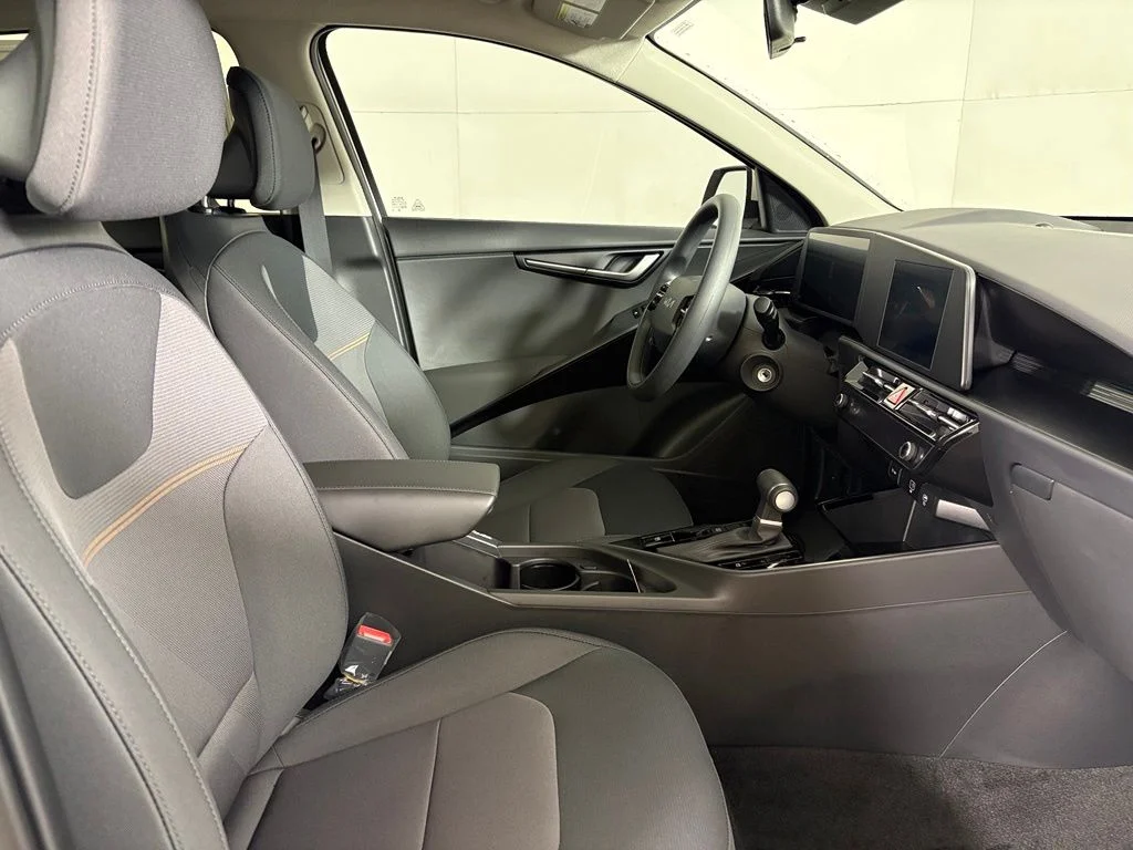 New 2026 Snow White Pearl Kia LX image 14