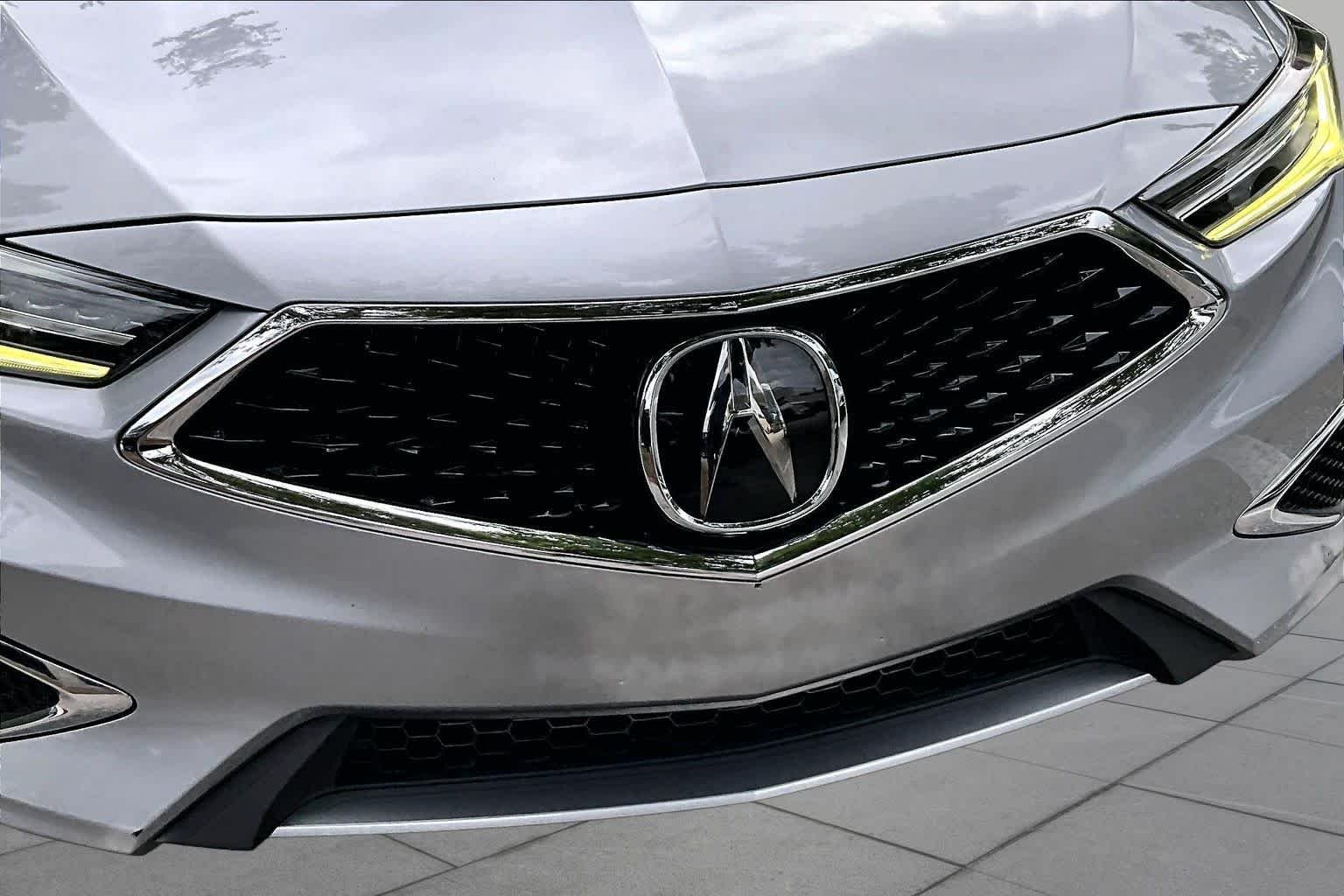 Used 2020 Lunar Silver Metallic Acura w/Premium Pkg image 30