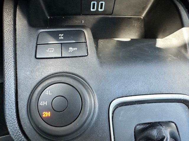 Used 2023 Shadow Black Ford XLT image 18