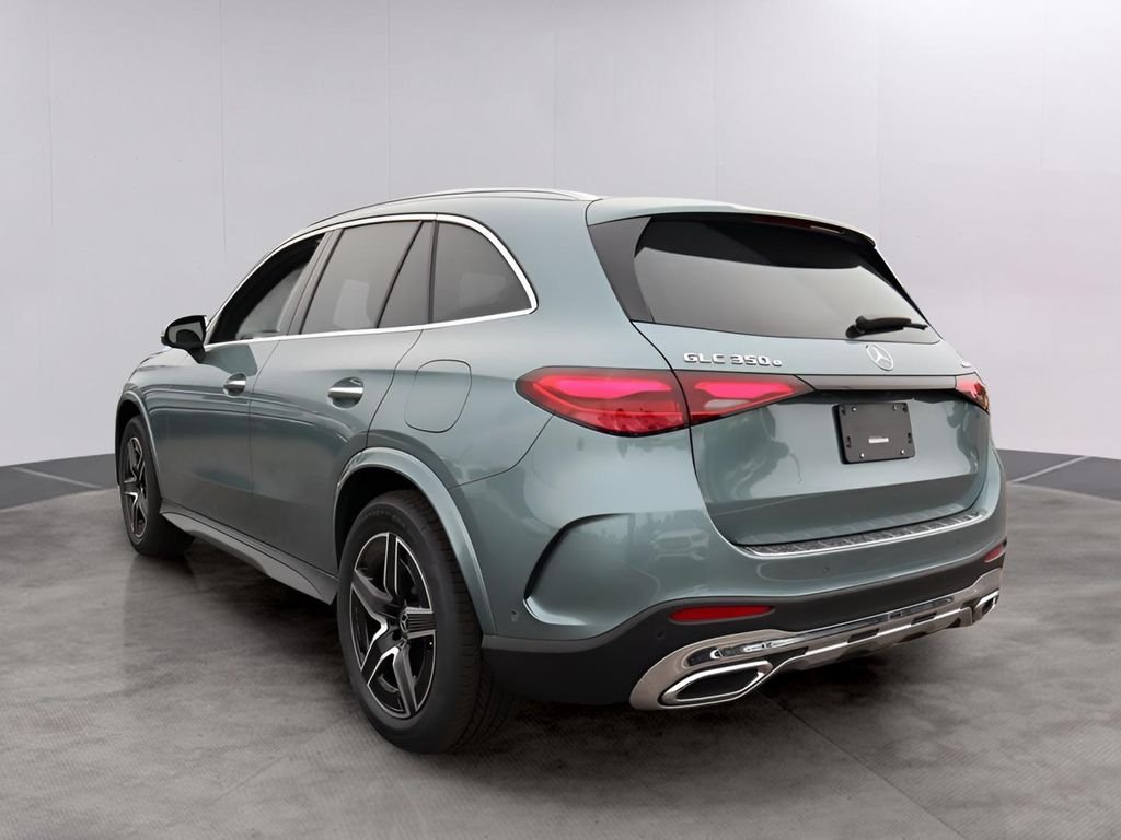 Used 2026 Verde Silver Metallic Mercedes-Benz GLC 350e image 4