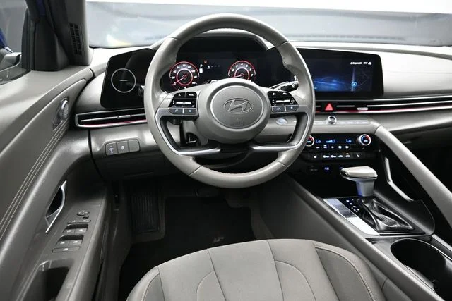 Used 2024 Blue Hyundai SEL image 12