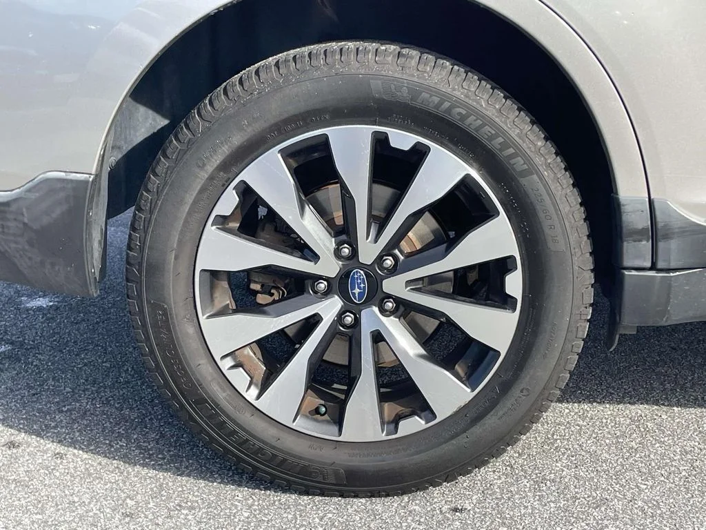2017 Subaru Outback Limited - Photo 32