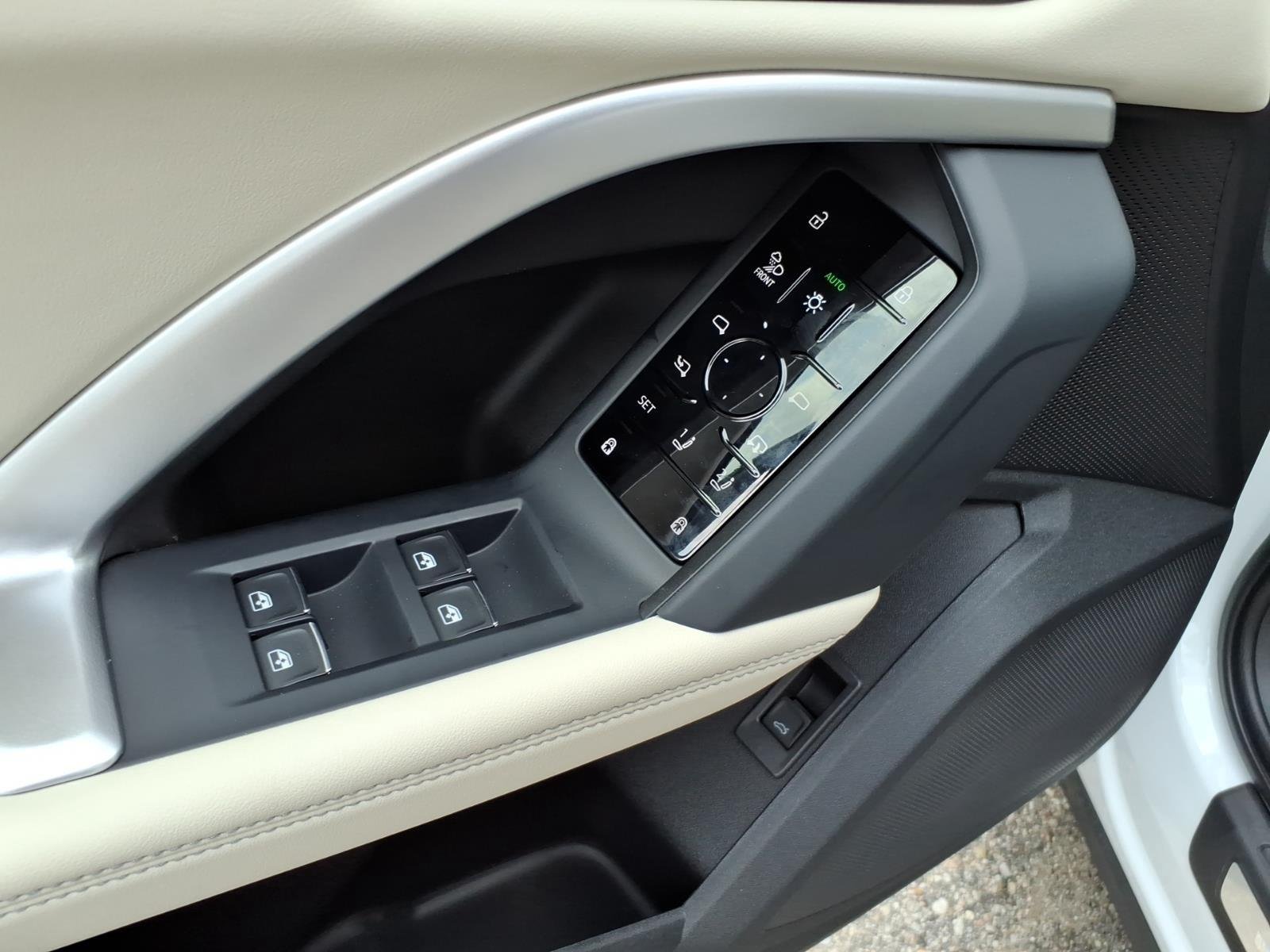Used 2025 Daytona Gray Pearl Effect Audi S line Premium image 13
