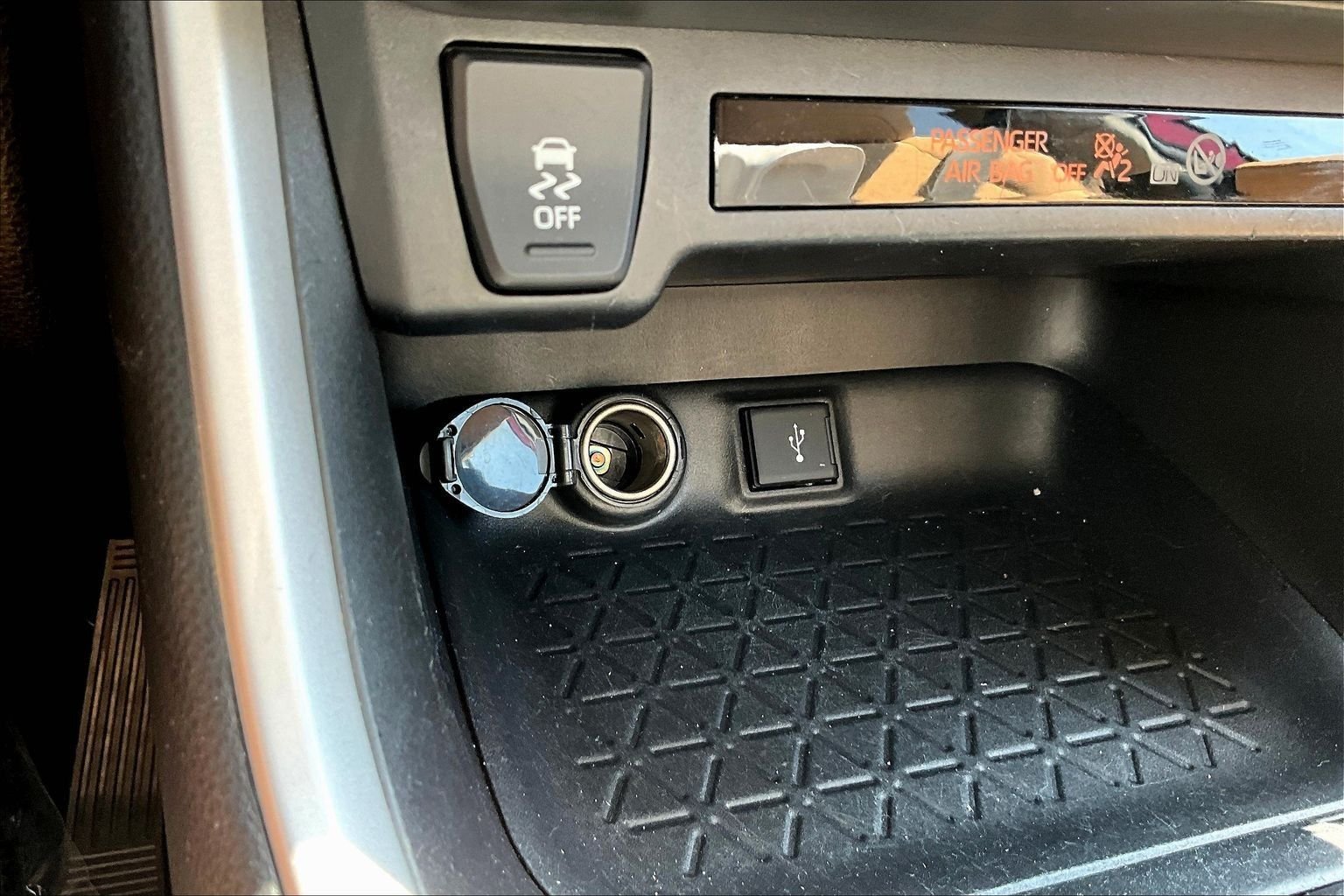 Used 2020 Red Toyota LE image 14