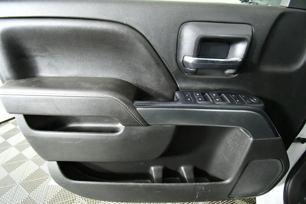 2017 Chevrolet Silverado 1500 LT - Photo 21