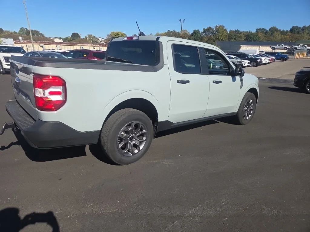 Used 2024 Green Ford XLT image 14