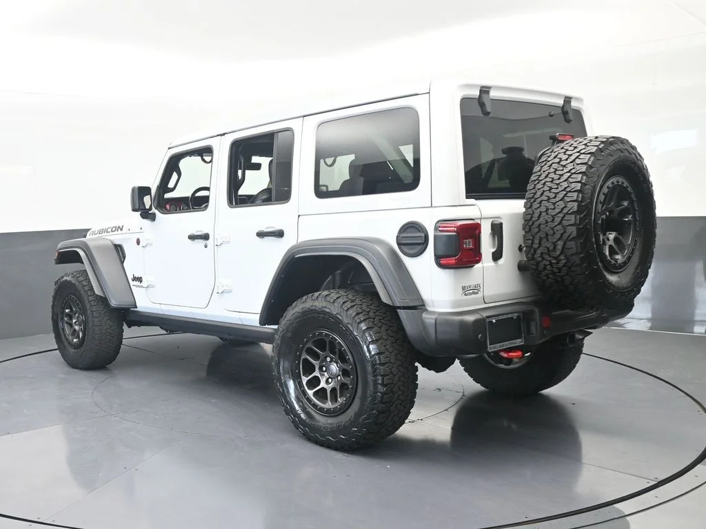 Used 2022 Bright White Clearcoat Jeep Unlimited Rubicon image 4