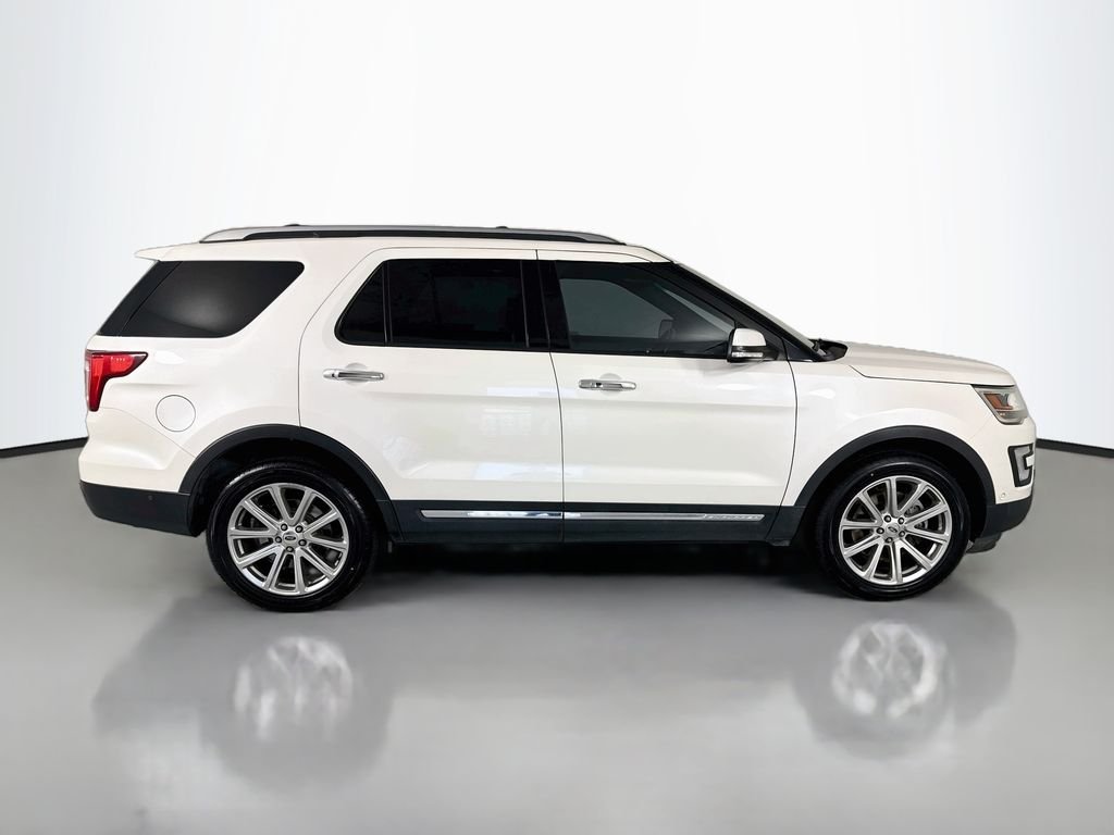 2017 Ford Explorer Limited - Photo 8