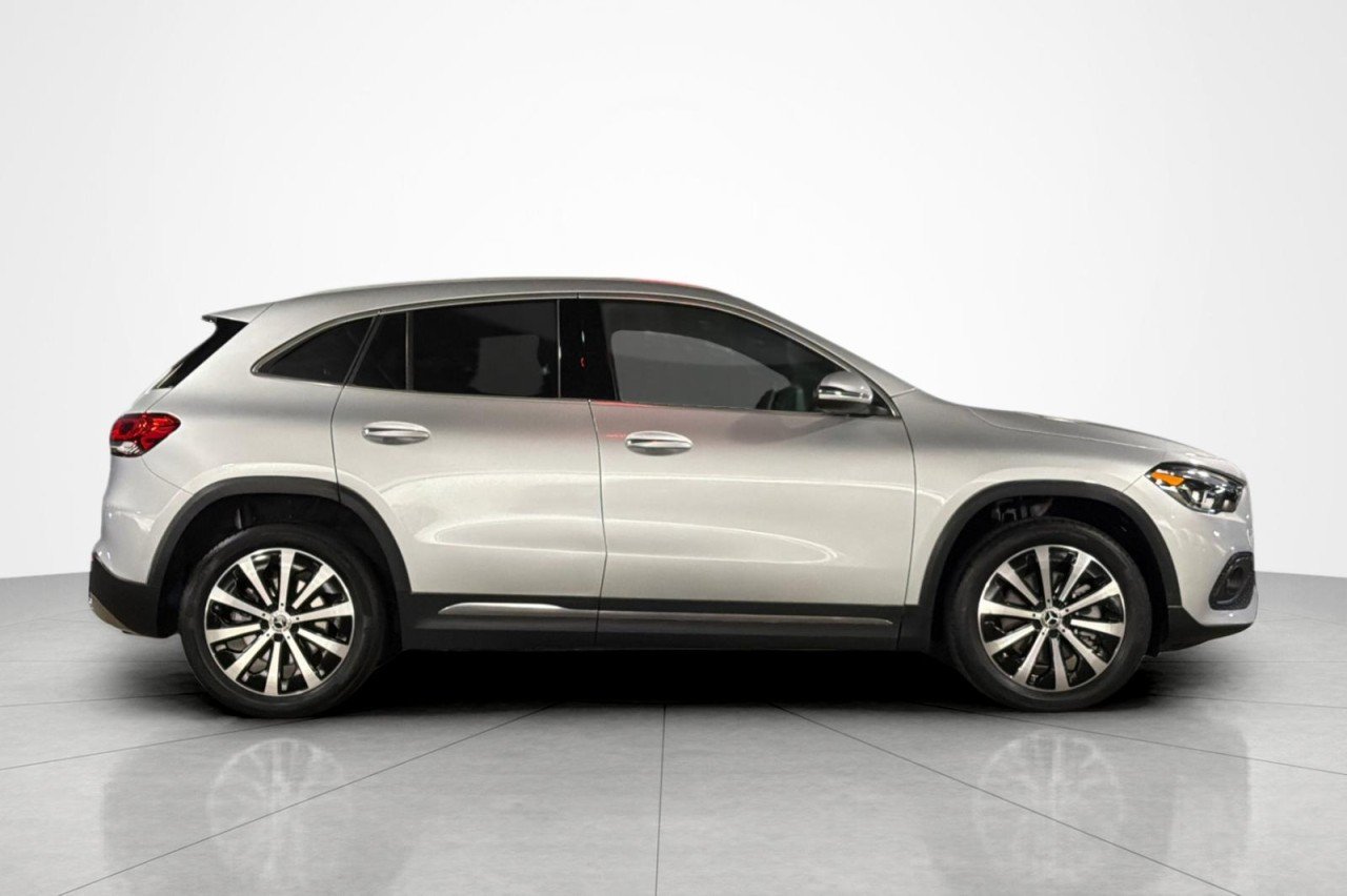 Used 2023 Iridium Silver Metallic Mercedes-Benz GLA 250 image 6
