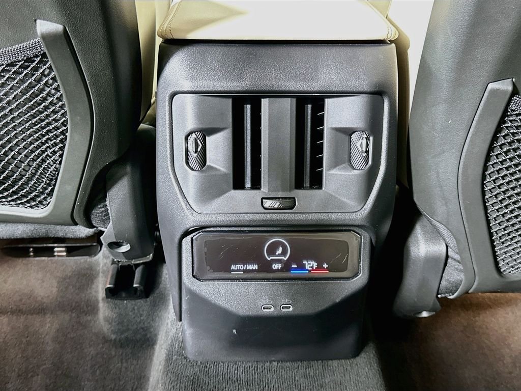 2026 BMW X3 30 - Photo 25