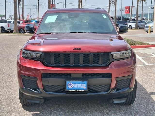 Used 2025 Red Jeep Altitude image 2