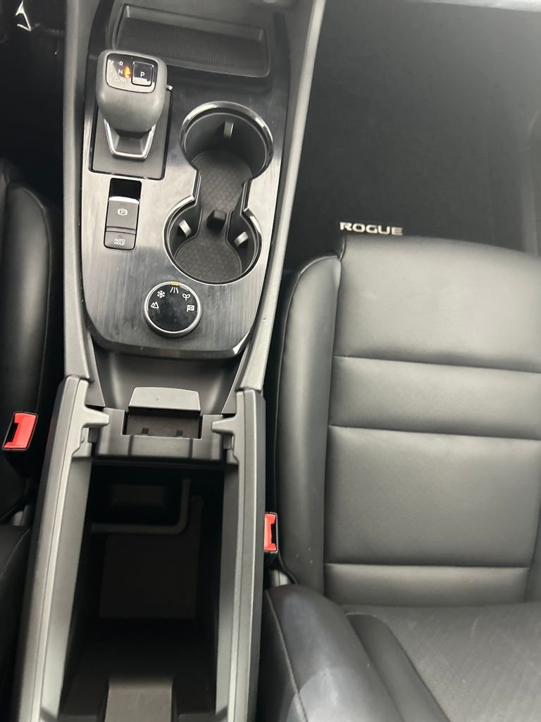 Used 2023 White Nissan SV image 14