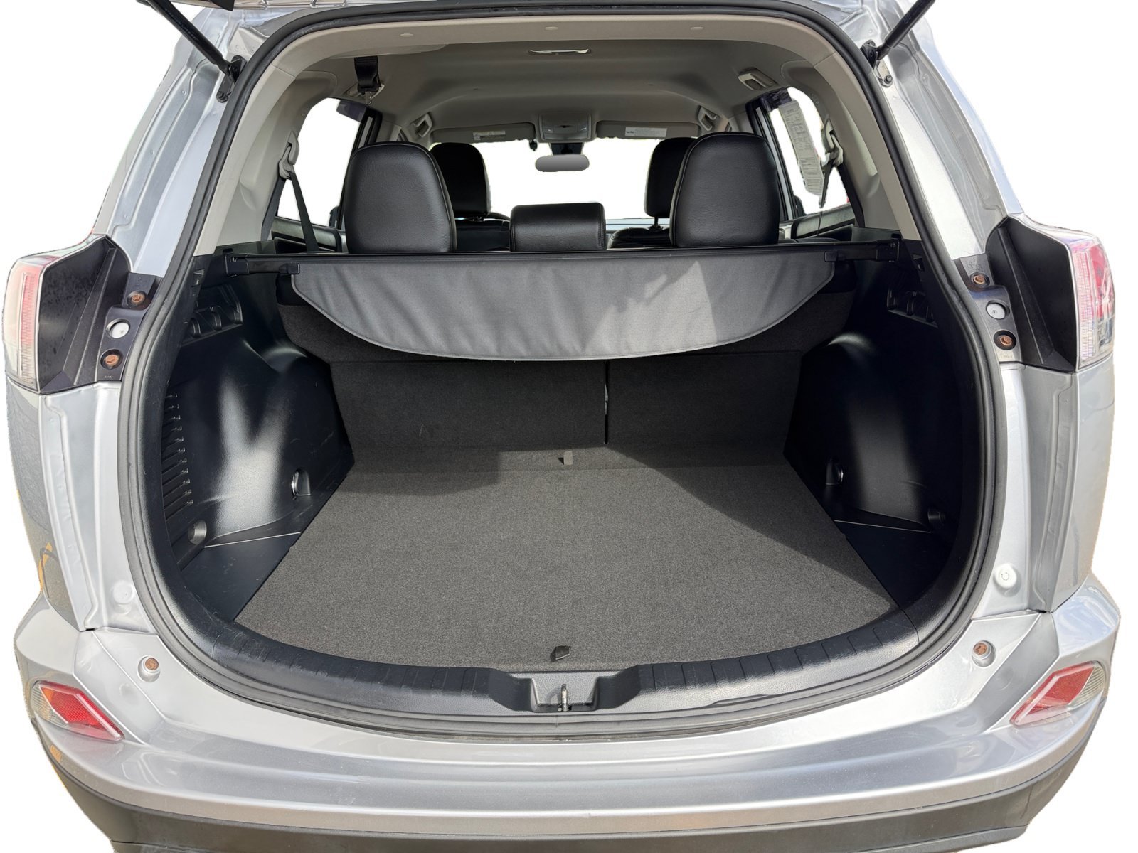 Used 2018 Silver Sky Metallic Toyota LE image 37