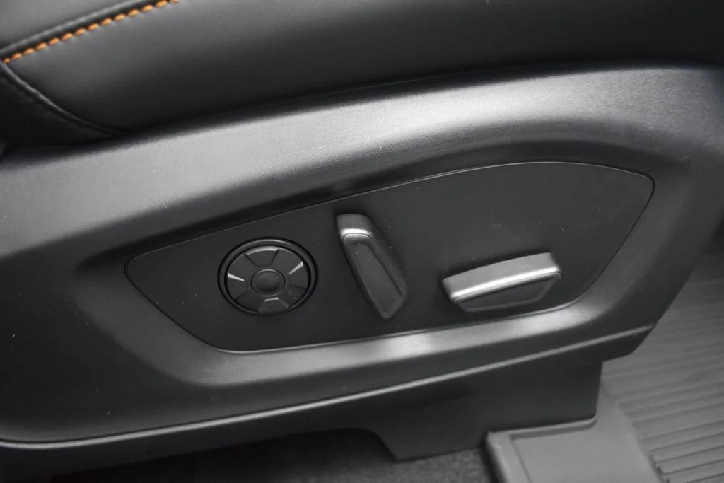 New 2026 White Ford Tremor image 27