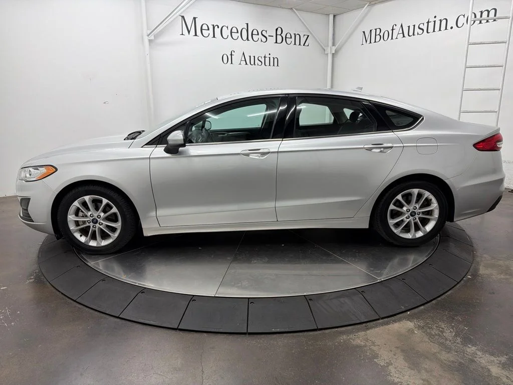 Used 2019 Silver Ford SE image 4