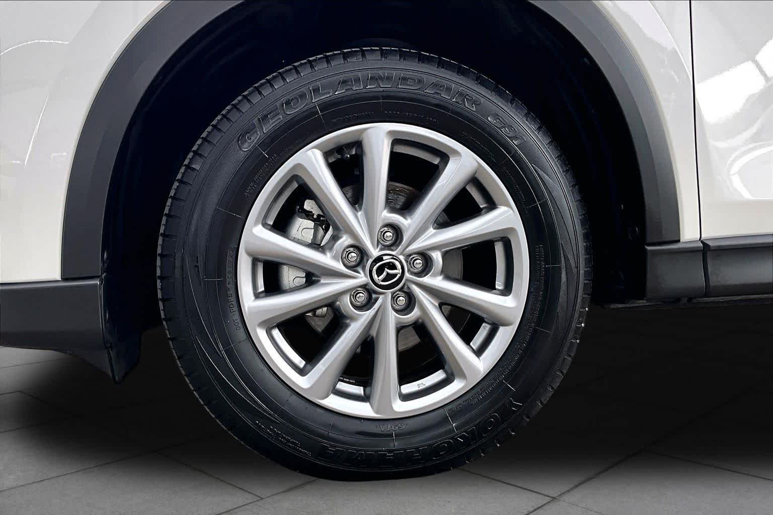 Used 2023 Rhodium White Metallic Mazda 2.5 S Select Package image 11