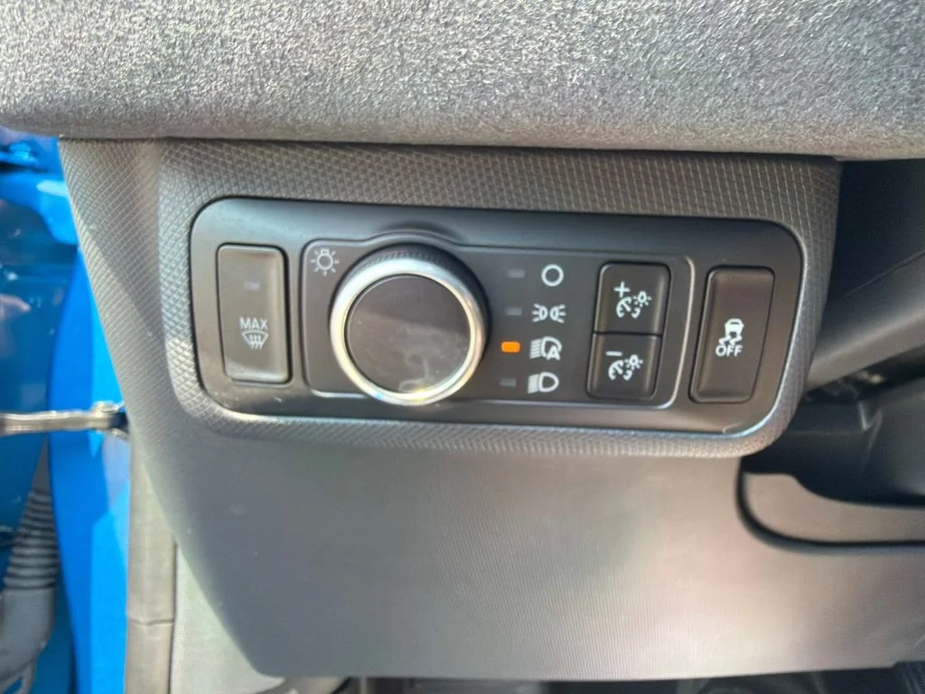 Used 2025 Blue Ford GT image 31