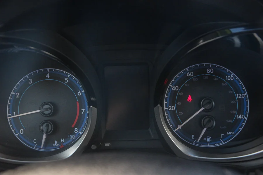 Used 2014 White Toyota S Plus image 21