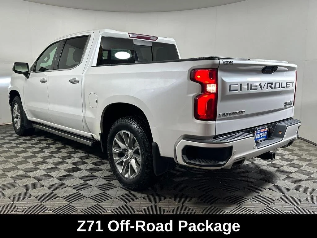 Used 2019 Iridescent Pearl Tricoat Chevrolet High Country image 9