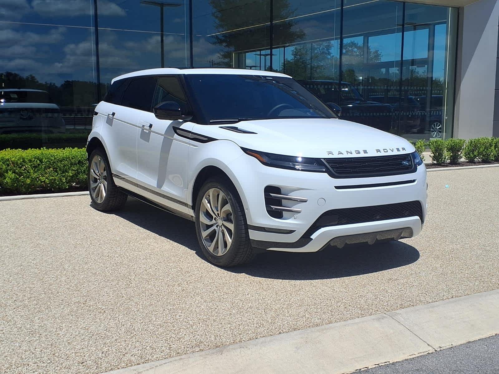 New 2026 Fuji White Land Rover Hoxton Edition image 3