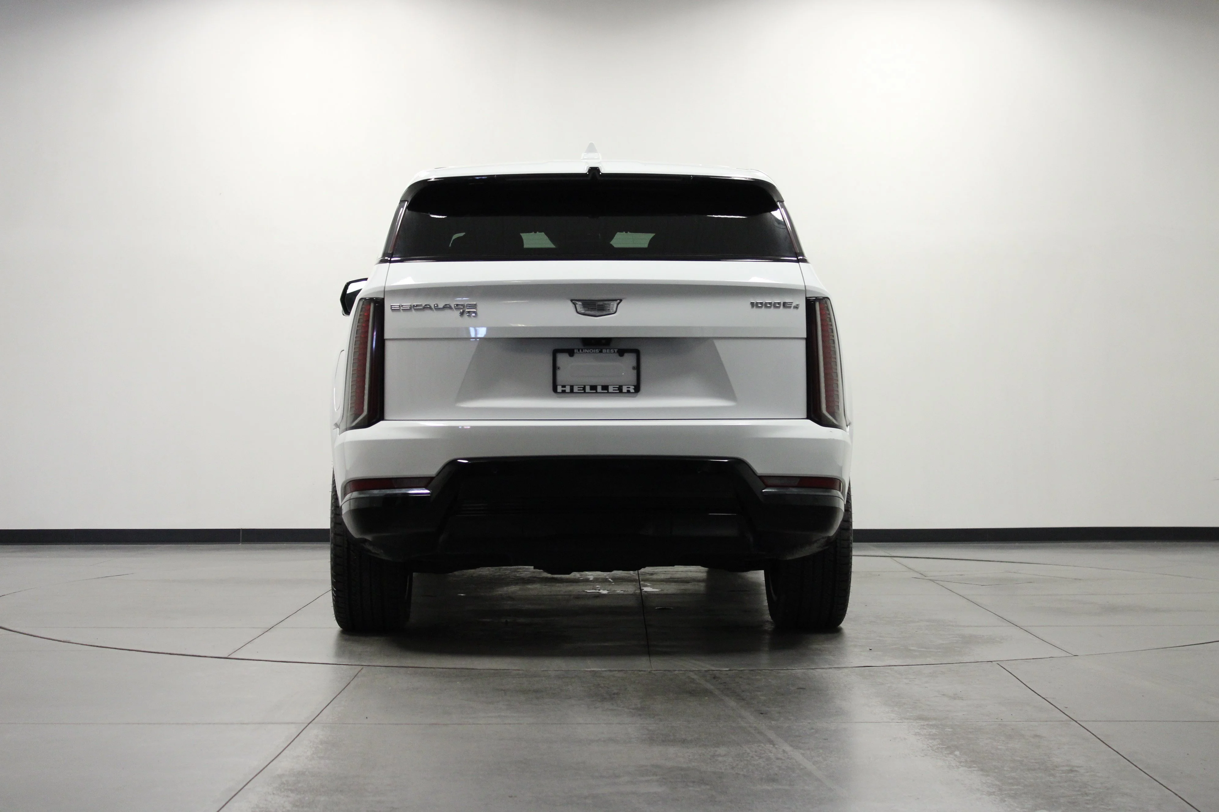 Used 2025 Summit White Cadillac Sport 1 image 5