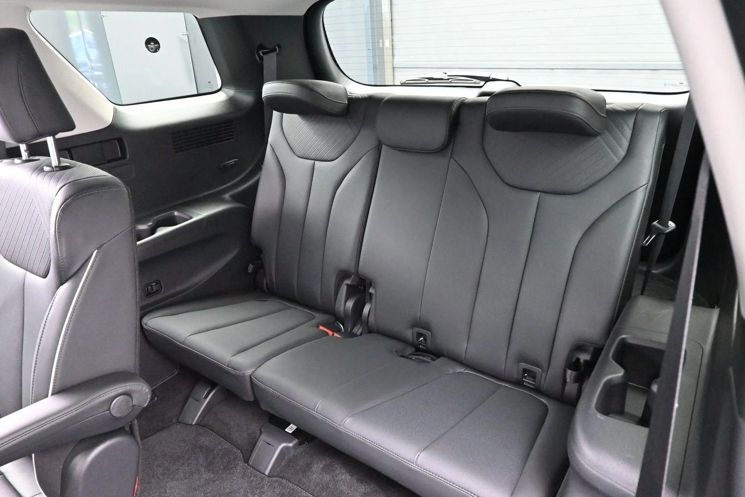 Used 2023 Moonlight Cloud Hyundai SEL image 29