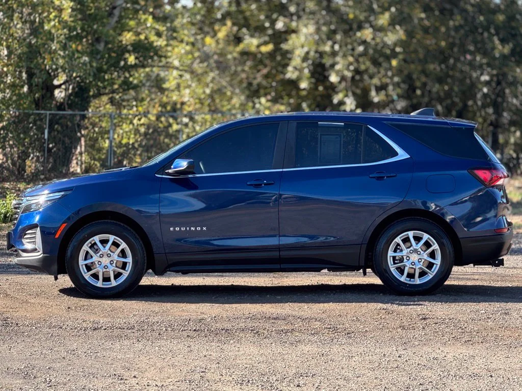 Used 2022 Blue Glow Metallic Chevrolet LT image 4
