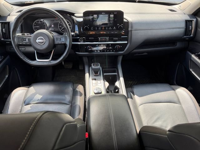 Used 2022 Super Black Nissan SL image 10