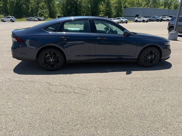 2025 Honda Accord SE - Photo 5